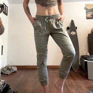 Calvin Klein Linen green joggers